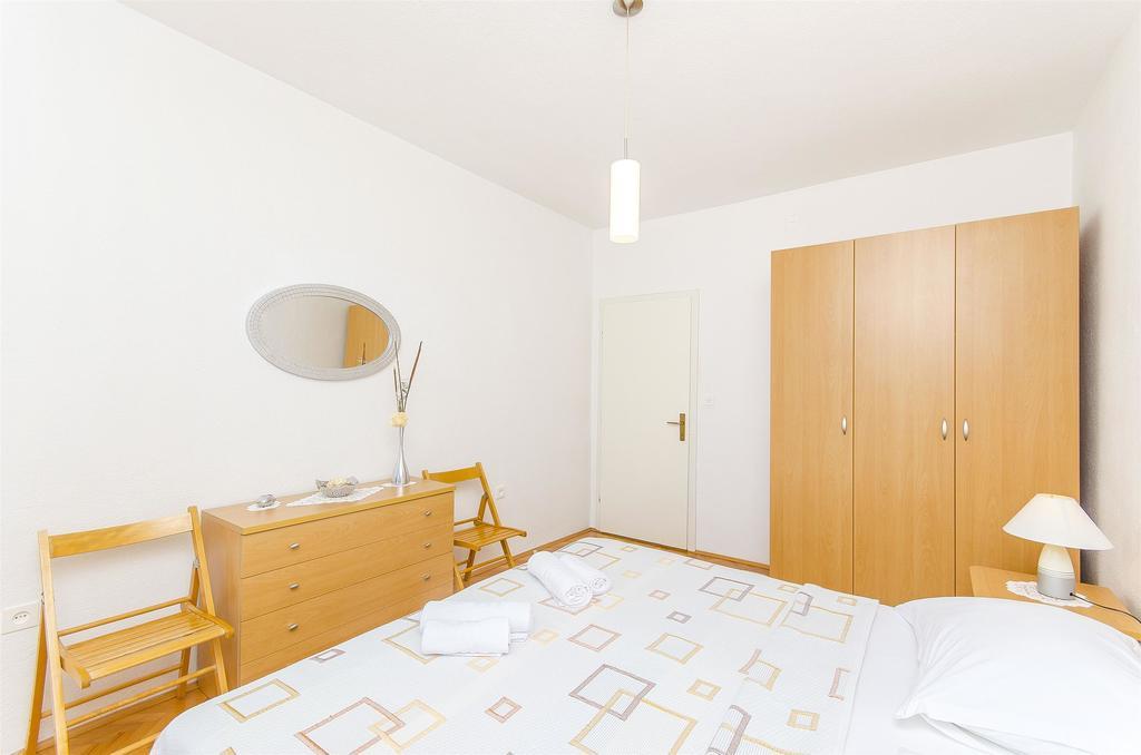 Apartments Kunac Podgora Bagian luar foto