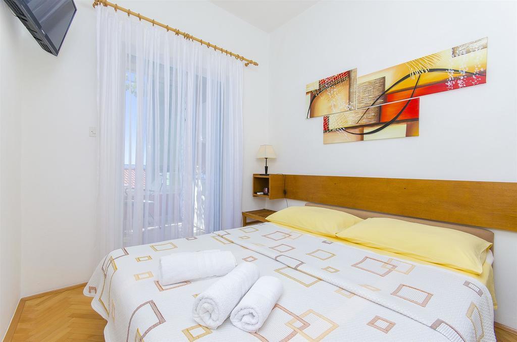 Apartments Kunac Podgora Bagian luar foto