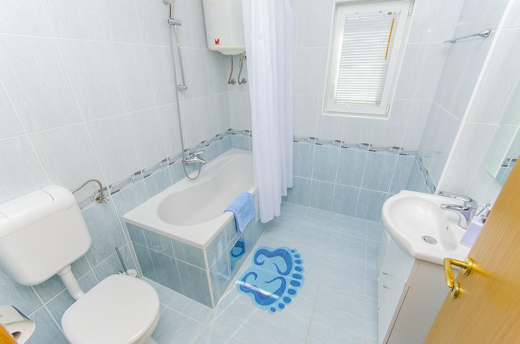 Apartments Kunac Podgora Ruang foto