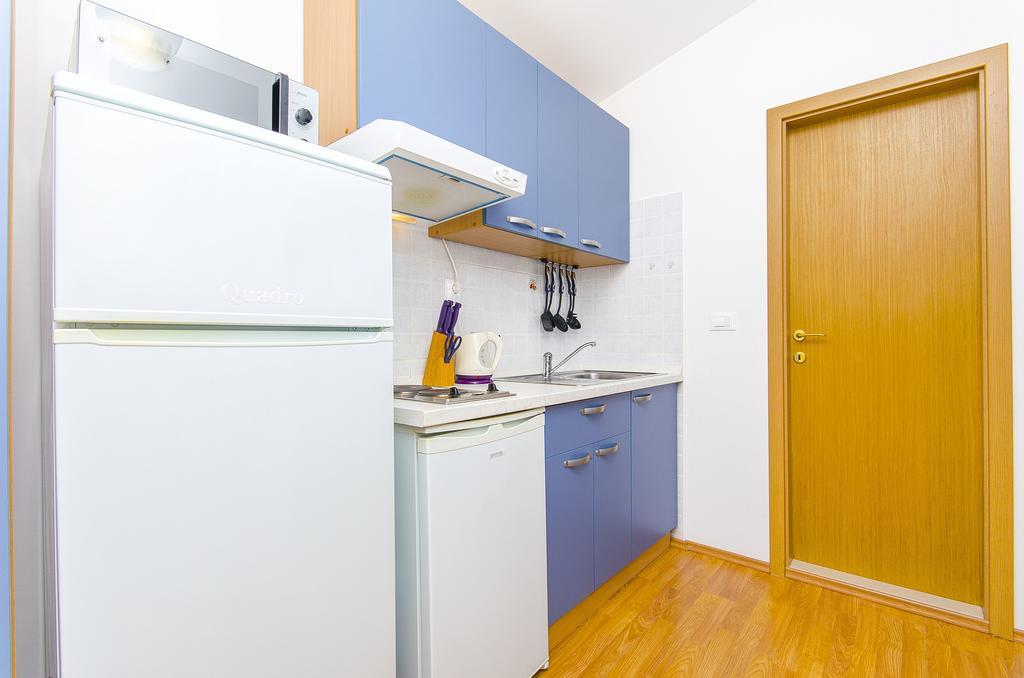 Apartments Kunac Podgora Ruang foto