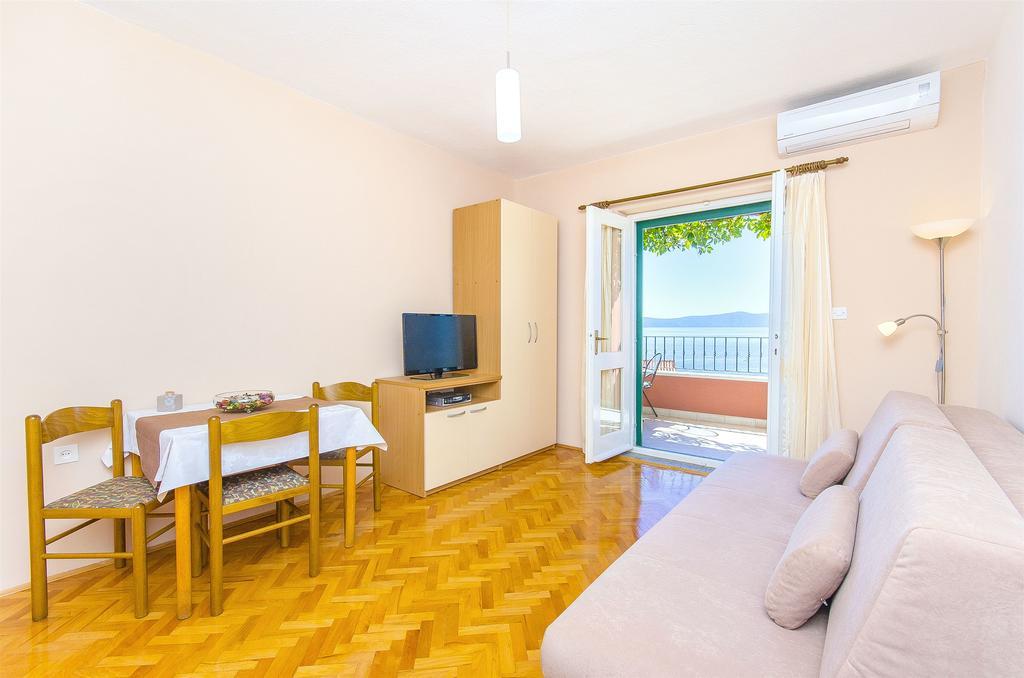 Apartments Kunac Podgora Bagian luar foto